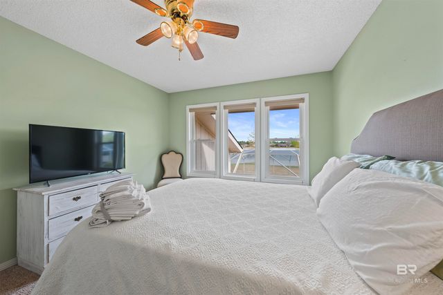 9100 Lakeview Drive, Foley, AL 36535