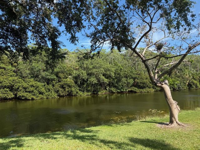 2664 NW 42nd Avenue, Coconut Creek, FL 33066