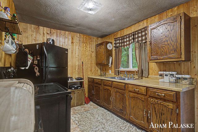 3542 Holiday Drive, Montcalm Twp, MI 48838