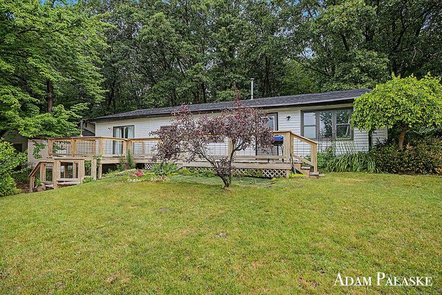 3542 Holiday Drive, Montcalm Twp, MI 48838