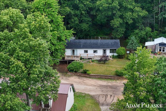 3542 Holiday Drive, Montcalm Twp, MI 48838