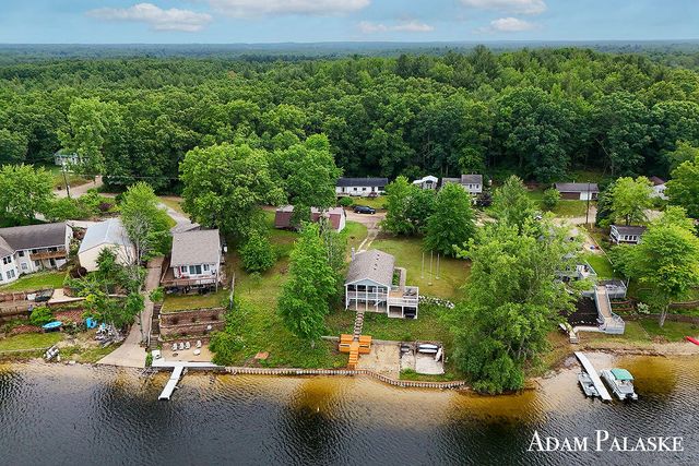 3542 Holiday Drive, Montcalm Twp, MI 48838