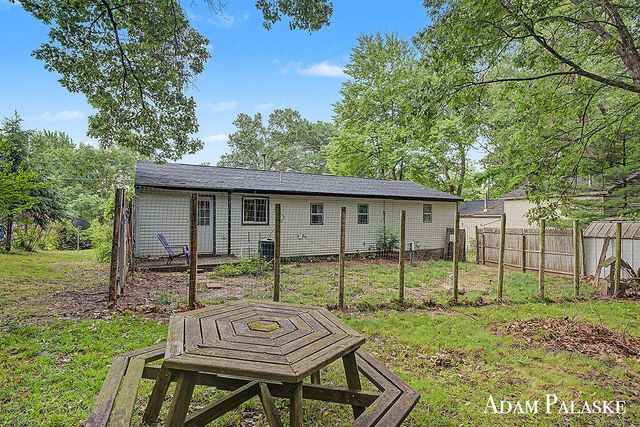 3542 Holiday Drive, Montcalm Twp, MI 48838
