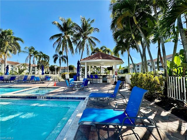 4700 Saint Croix LN # 335, Naples, FL 34109