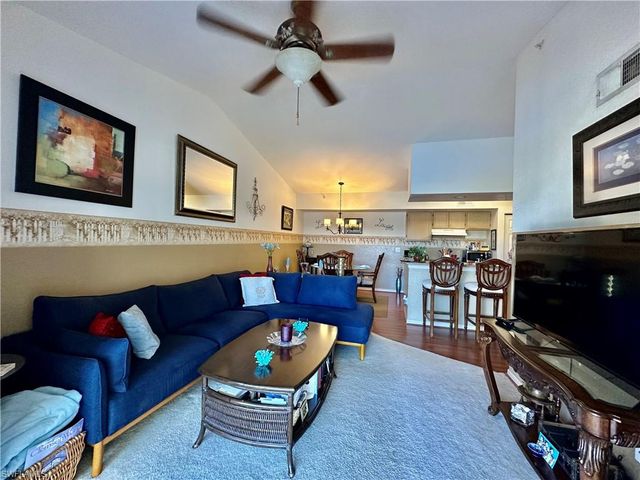 4700 Saint Croix LN # 335, Naples, FL 34109