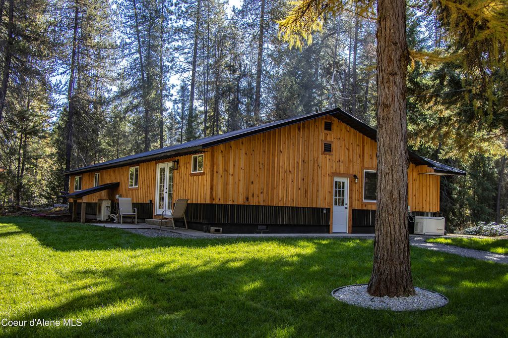 253 Hopkins RD, Sandpoint, ID 83864 photo 3