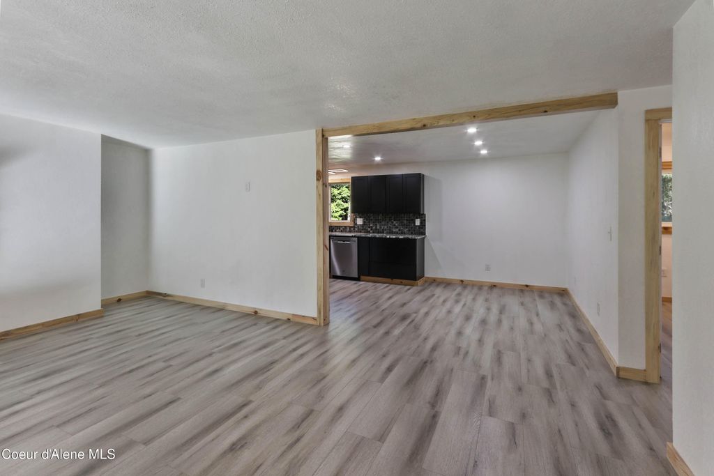 253 Hopkins RD, Sandpoint, ID 83864 photo 5