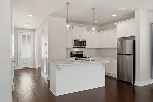 752 Cottage Park Dr, Nashville, TN 37207
