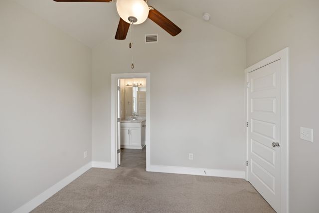 752 Cottage Park Dr, Nashville, TN 37207