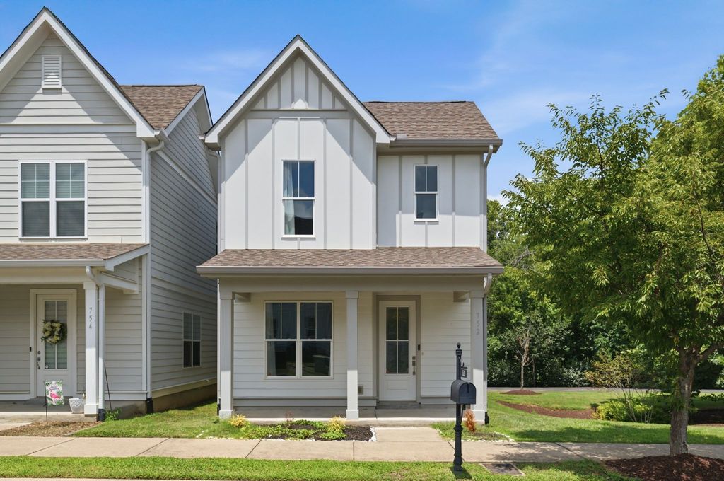 752 Cottage Park Dr, Nashville, TN 37207