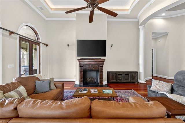 4216 Haymarket LN, Williamsburg, VA 23188