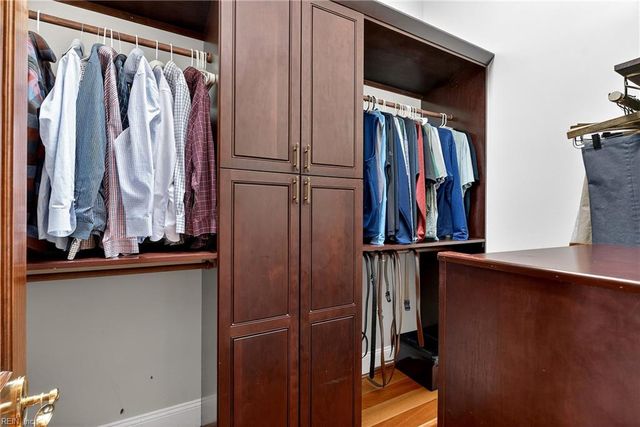 4216 Haymarket LN, Williamsburg, VA 23188