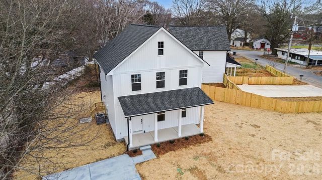 402 N Myrtle Street, Gastonia, NC 28052