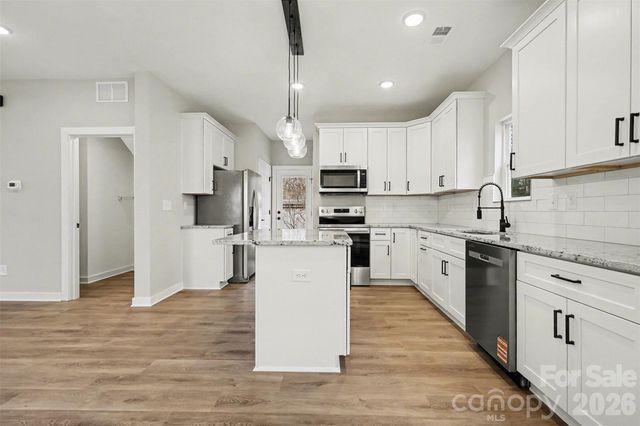 402 N Myrtle Street, Gastonia, NC 28052