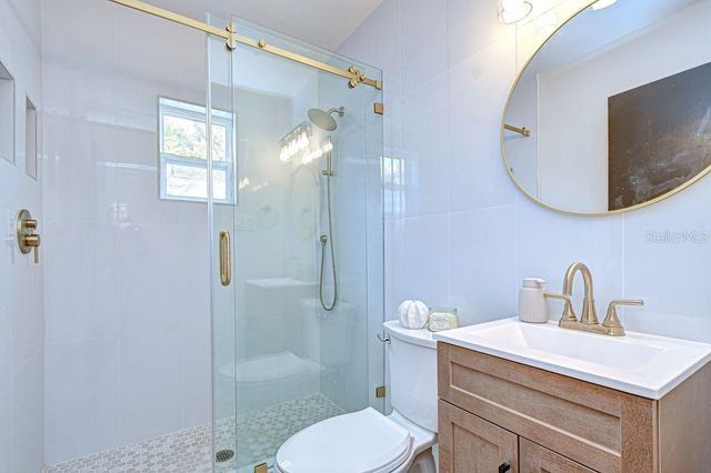 1511 E NORTH STREET, Tampa, FL 33610