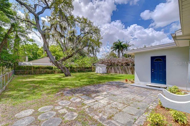 1511 E NORTH STREET, Tampa, FL 33610