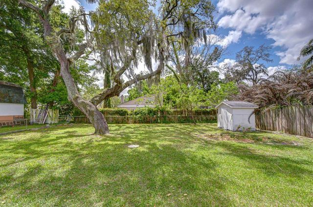 1511 E NORTH STREET, Tampa, FL 33610