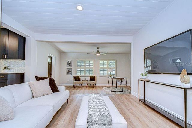 1511 E NORTH STREET, Tampa, FL 33610