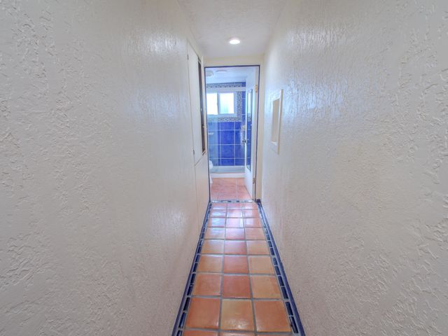 1002 Walter Street NE, Albuquerque, NM 87102