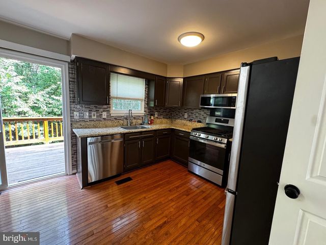 7344 RHONDDA DR, Lorton, VA 22079