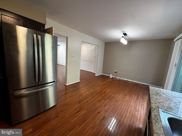 7344 RHONDDA DR, Lorton, VA 22079
