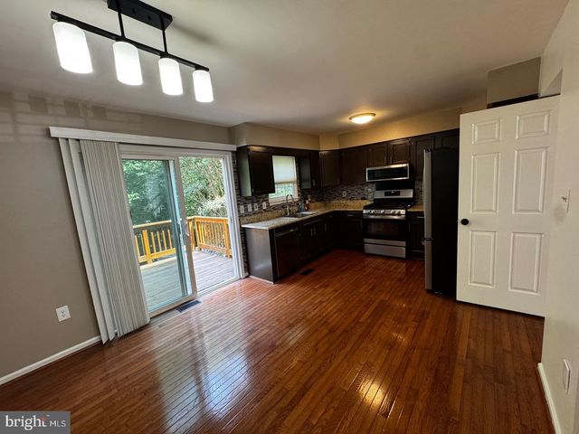 7344 RHONDDA DR, Lorton, VA 22079