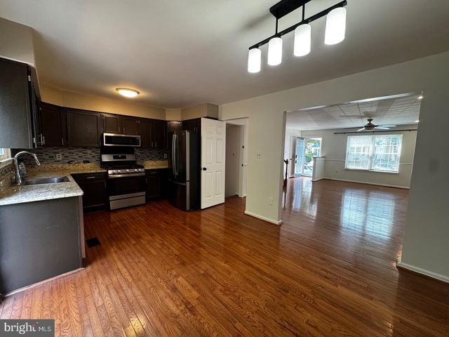 7344 RHONDDA DR, Lorton, VA 22079