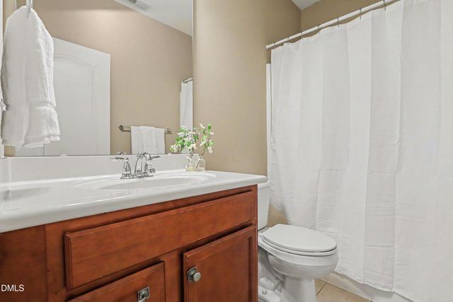762 Arrowhead Lake Court, Fuquay Varina, NC 27526