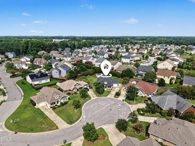 762 Arrowhead Lake Court, Fuquay Varina, NC 27526