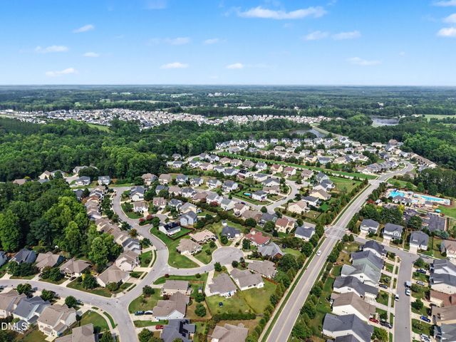 762 Arrowhead Lake Court, Fuquay Varina, NC 27526