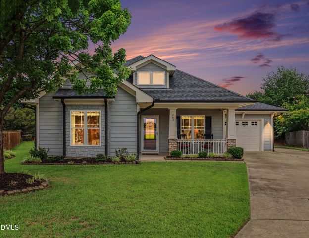 762 Arrowhead Lake Court, Fuquay Varina, NC 27526