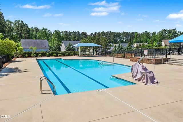 762 Arrowhead Lake Court, Fuquay Varina, NC 27526