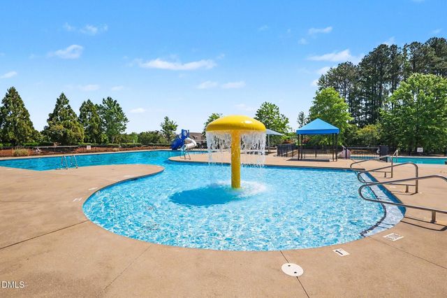 762 Arrowhead Lake Court, Fuquay Varina, NC 27526