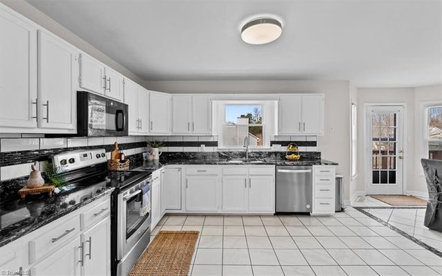 1568 Jubilee Trail, Kernersville, NC 27284