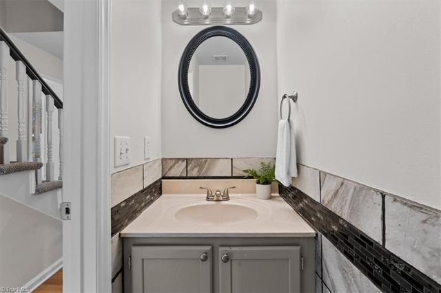 1568 Jubilee Trail, Kernersville, NC 27284