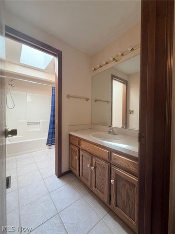 1044 Brimfield Drive, Medina, OH 44256