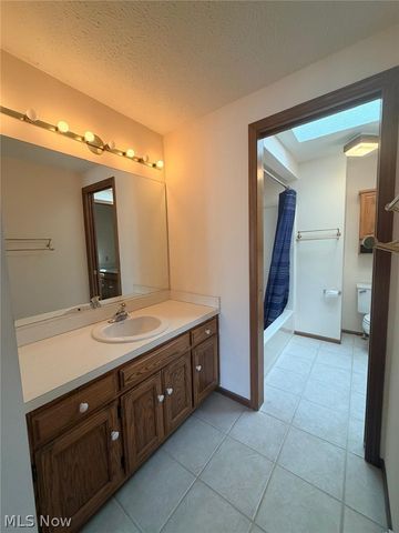 1044 Brimfield Drive, Medina, OH 44256