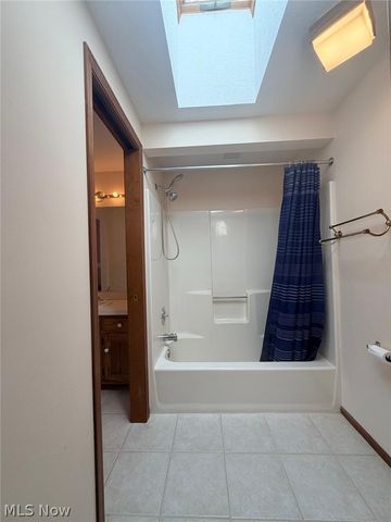 1044 Brimfield Drive, Medina, OH 44256