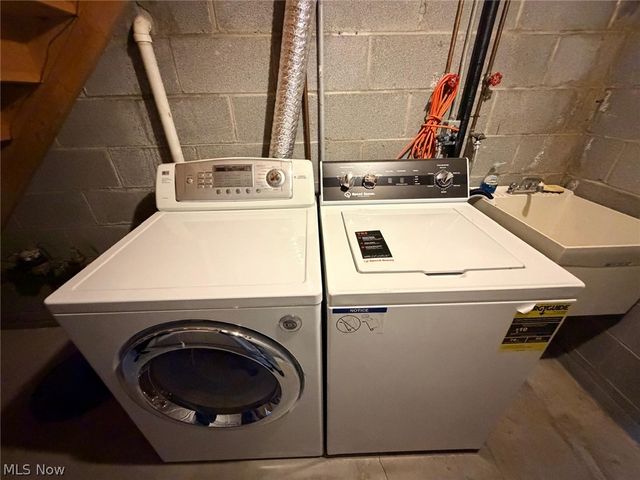 1044 Brimfield Drive, Medina, OH 44256