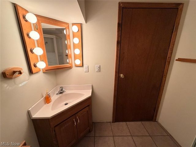 1044 Brimfield Drive, Medina, OH 44256