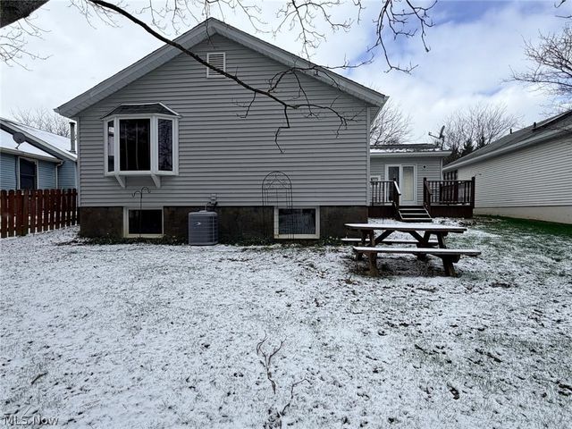 1044 Brimfield Drive, Medina, OH 44256