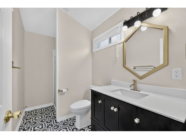 875 Se 66TH Way, Hillsboro, OR 97123