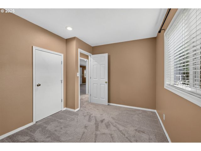 875 Se 66TH Way, Hillsboro, OR 97123
