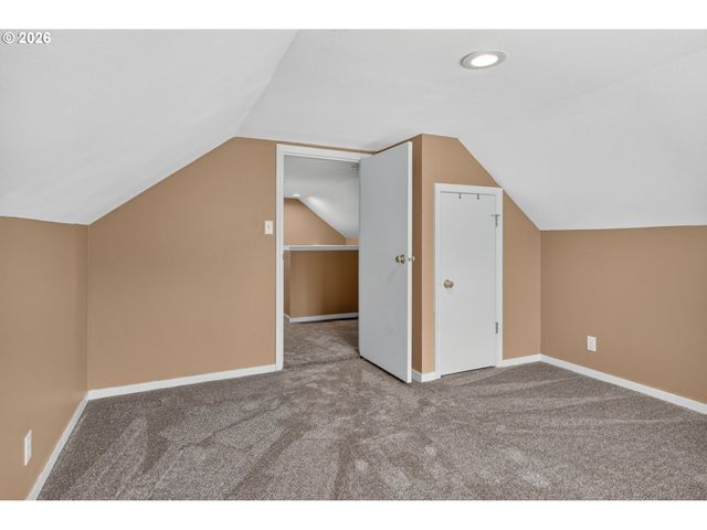 875 Se 66TH Way, Hillsboro, OR 97123