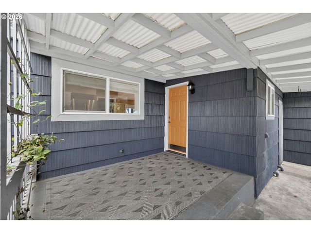 875 Se 66TH Way, Hillsboro, OR 97123
