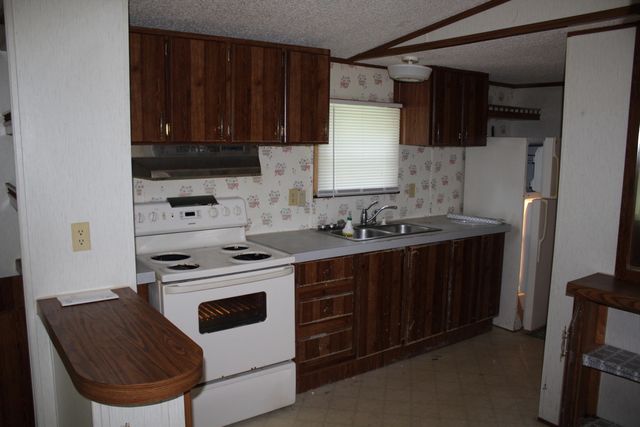 300 Kelly Bay, Walterboro, SC 29488