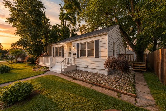 112 Chesterton Boulevard, Chesterton, IN 46304