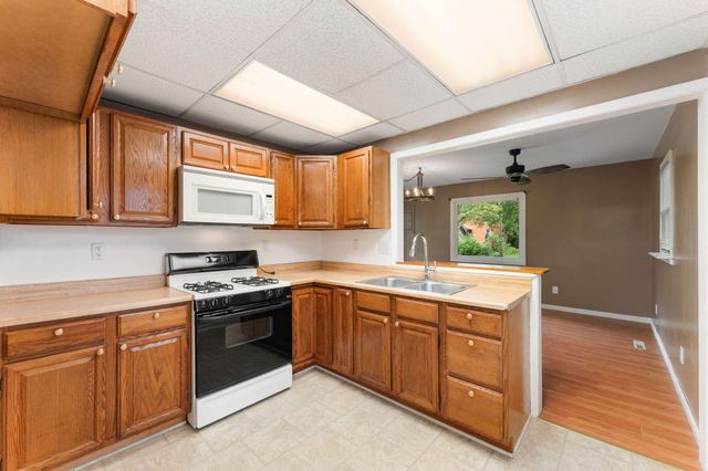112 Chesterton Boulevard, Chesterton, IN 46304