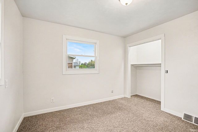 19617 county rd 2 Road, Bristol, IN 46507