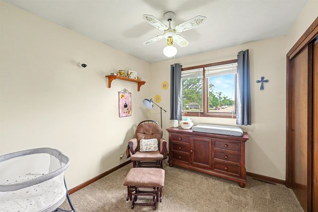 121 W Wayne Ave, Salina, KS 67401